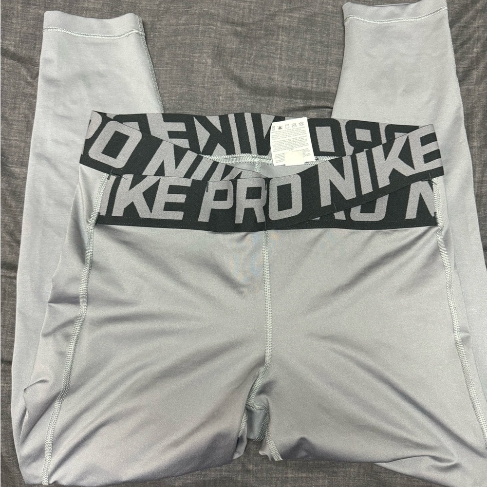 Nike leggings
